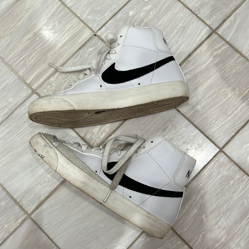 White Nike Blazers Women